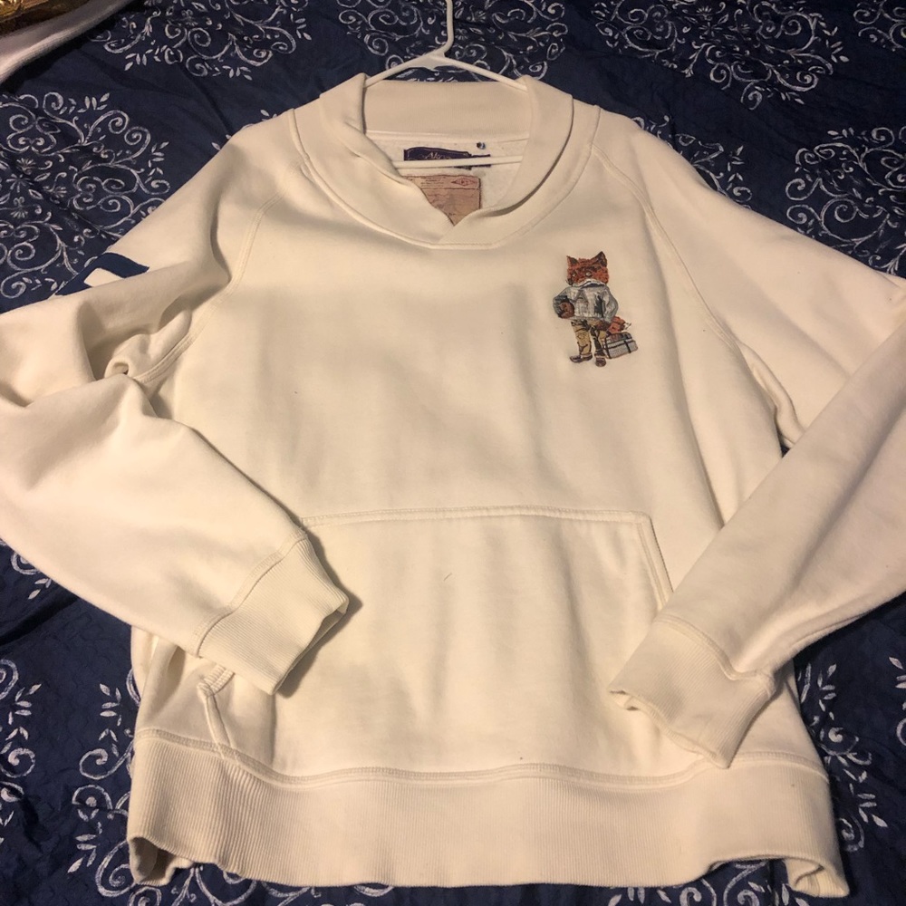 Akoo sweater